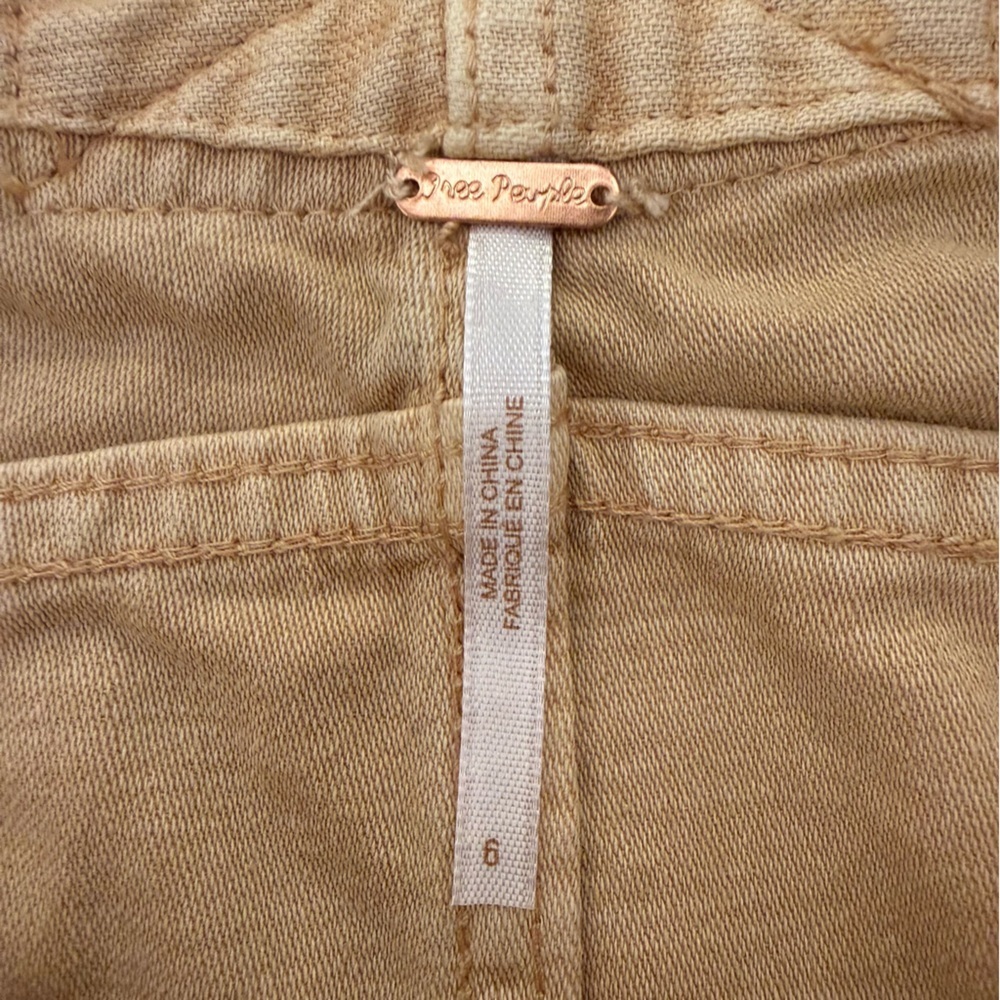 Free People Hang On Tight Belted Utility Mini Skirt in Sand Size 6 NWOT - Picture 10 of 14